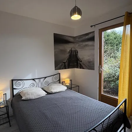 Champetre Avec Piscine Couverte En Auvergne - Fr-1-489-590 Le Theil (Allier)