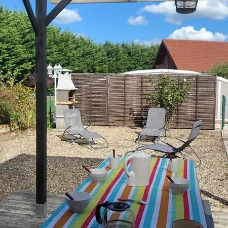 Σπίτι διακοπών Champetre Avec Piscine Couverte En Auvergne - Fr-1-489-590 *