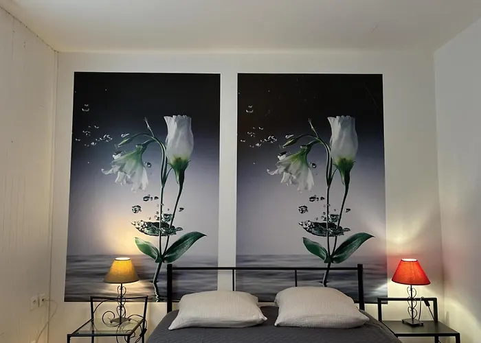 Prázdninový dům Champetre Avec Piscine Couverte En Auvergne - Fr-1-489-590 *