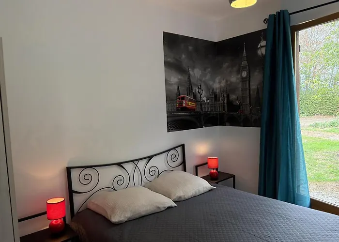 Champetre Avec Piscine Couverte En Auvergne - Fr-1-489-590 Prázdninový dům *