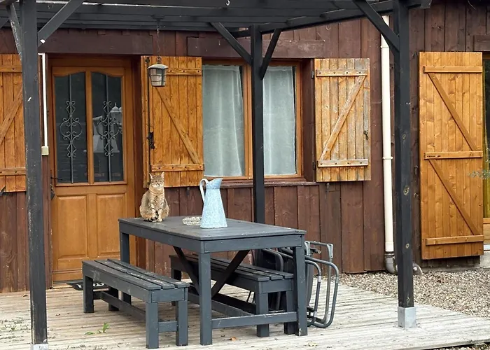 Prázdninový dům Champetre Avec Piscine Couverte En Auvergne - Fr-1-489-590 Le Theil (Allier)